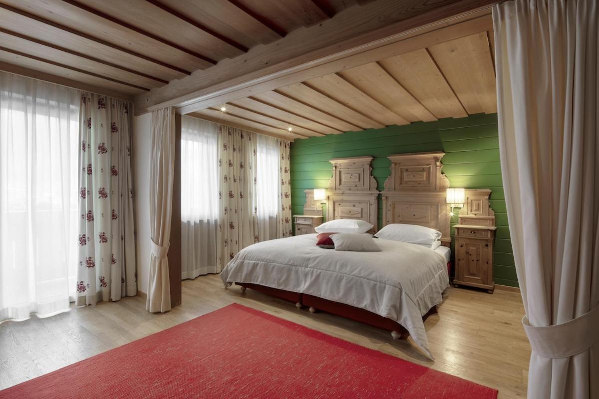 Hotel La Perla: The Leading Hotels Of The World Corvara In Badia Exterior foto